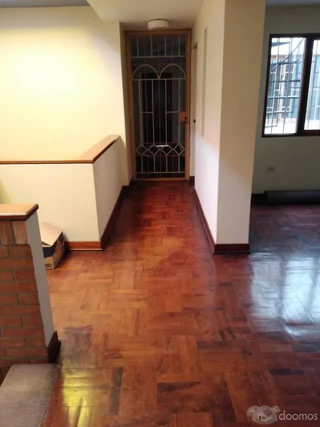 Vendo  Edificio con local comercial y oficinas  en Jr. independencia cerca Plaza  de Armas — foto 1