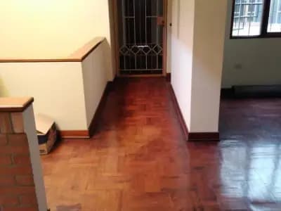 Vendo  Edificio con local comercial y oficinas  en Jr. independencia cerca Plaza  de Armas