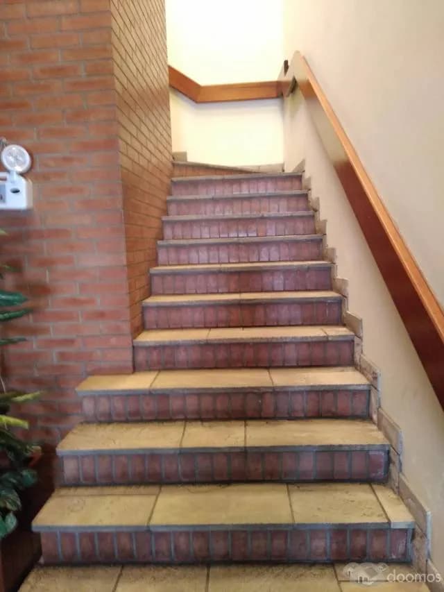 Vendo  Edificio con local comercial y oficinas  en Jr. independencia cerca Plaza  de Armas — foto 5