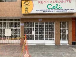 ALQUILO LOCAL COMERCIAL EN COMAS EXCELENTE UBICACION - PRIMER PISO