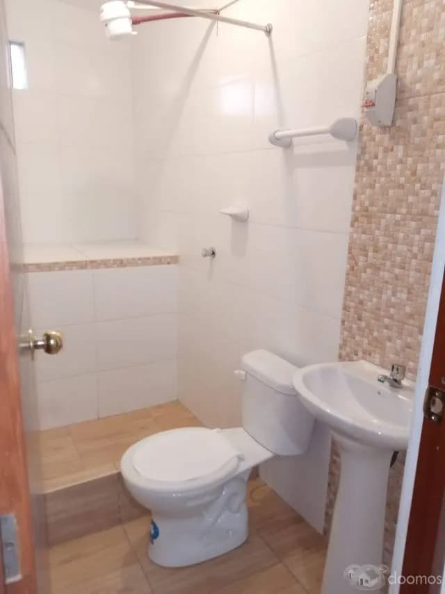ALQUILO DOS CUARTOS MAS BAño — foto 3