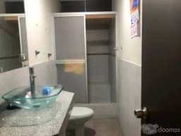 VENDO DEPARTAMENTO EN SURCO TIPO CASITA C/ OVALO HIGUERETA CALLE SANTANDER  ALT 47 DE AVIACION
