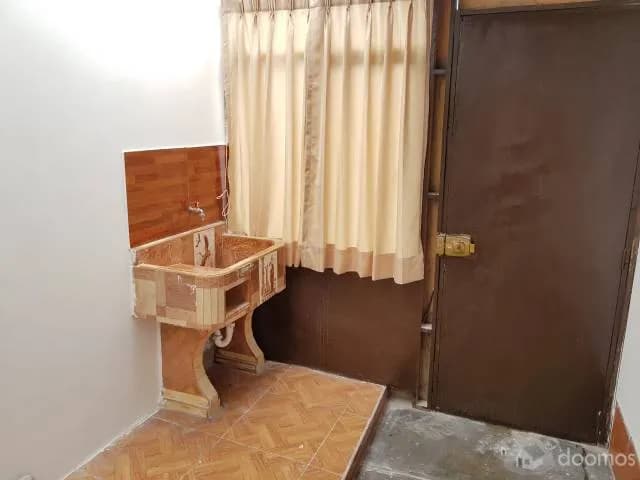 Se alquila mini departamento con entrada independiente. — foto 1
