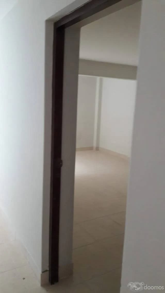 CASA IDEAL TALLER CONFECCIONES CERCA GAMARRA — foto 8