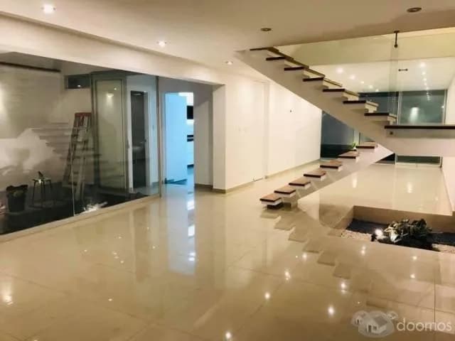 CASA DE ESTRENO EN URB. EL POLO — foto 5