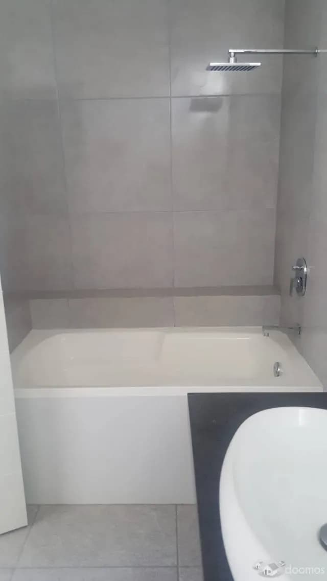 CASA DE ESTRENO EN URB. EL POLO — foto 7