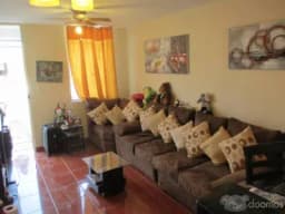 La casa que esperabas y viene con un juego de comedor, para que más?