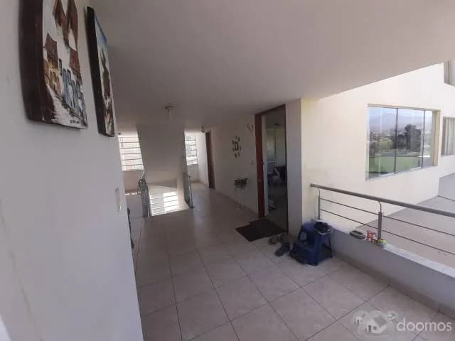DE OCASIÓN: Departamento semi amoblado - 2do. Piso — foto 2