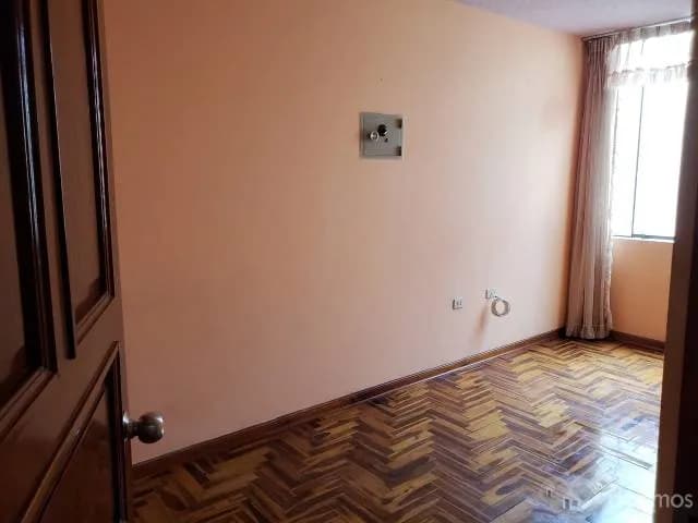 VENTA DE CASA EN LOS OLIVOS — foto 6