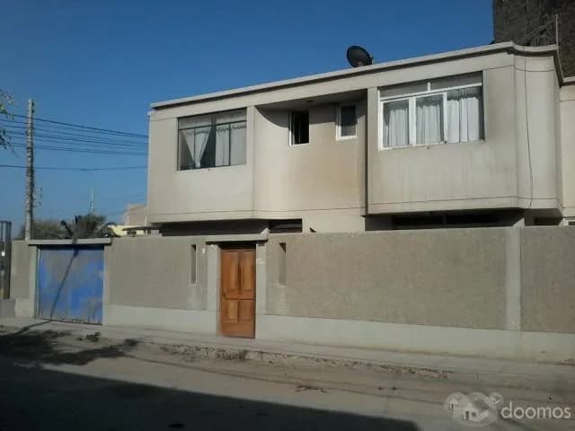 Casa 2 pisos - Urbanización Santa Elena - Chiclayo — foto 1