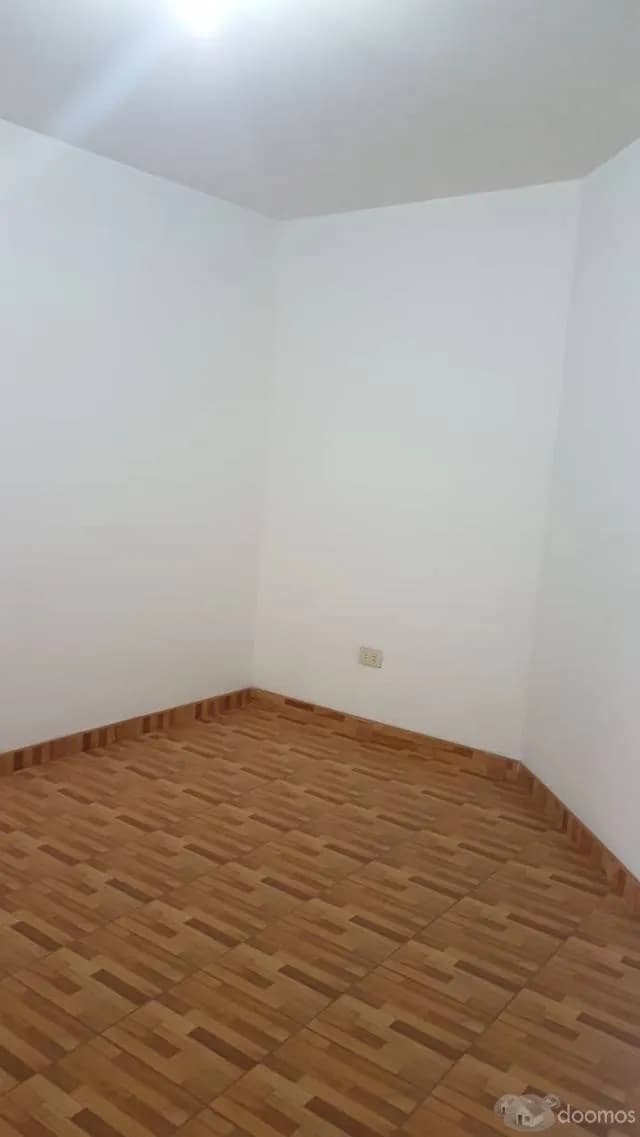 Venta de amplio Departamento en Los Olivos — foto 7