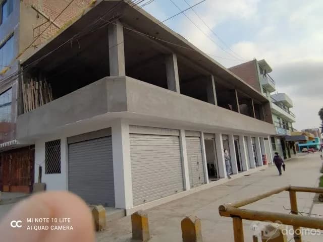 Se alquila local comercial todo 2° piso Excelente ubicacion — foto 3