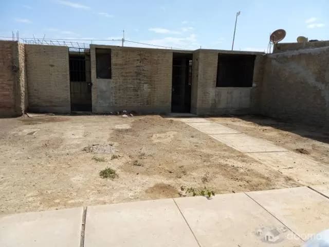 CASA/MÓDULO DE CONCRETO ARMADO URB. SACOBSA - TALARA - PIURA — foto 1