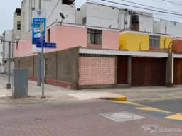VENTA CASA O TERRENO, ZONIFICACIONMULTIFAMILIAR Y/O COMERCIO LOCAL.