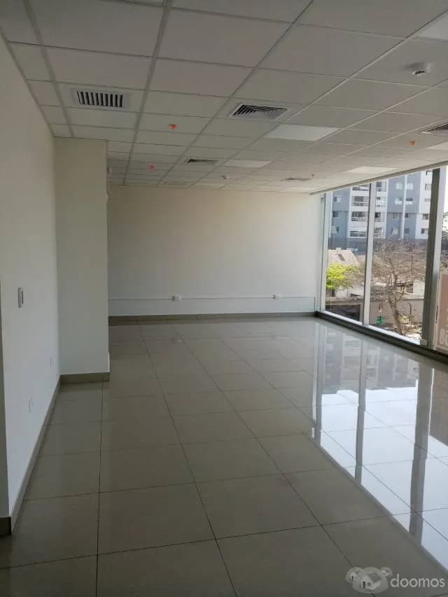 ALQUILER DE OFICINA IMPLEMENTADA 3ER PISO EN SURCO — foto 5