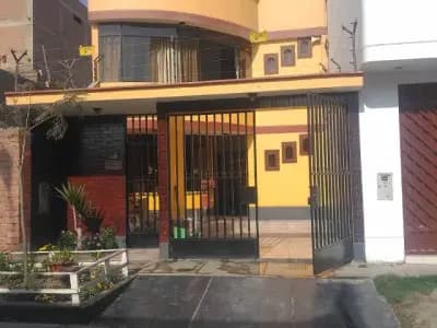 OCASIÓN VENDO CASA DE 4 PISOS CON UN MINI DEPARTAMENTO URBANIZACION SAN ANTONIO DE CARAPONGO