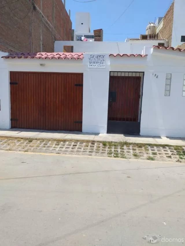 VENDO CASA EN TERCER MALECON PIMENTEL — foto 1
