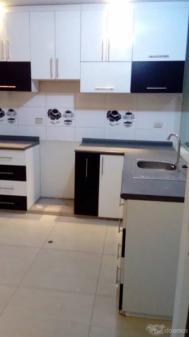 Hermosos departamento amplio en 5 to piso. Sin ascensor. — foto 3