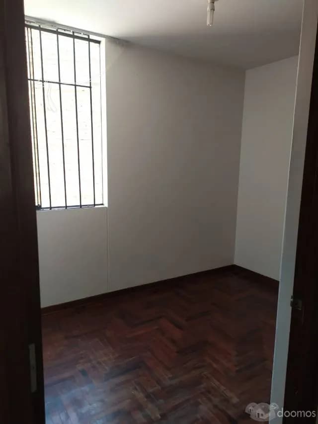 ALQUILER DE DEPARTAMENTO EN ZONA CENTRICA CHICLAYO — foto 3