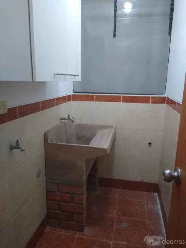 Se ALQUILA HERMOSO DEPARTAMENTO EN BUENA UBICACION — foto 4