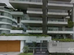 Venta de departamento frente al Golf los Incas