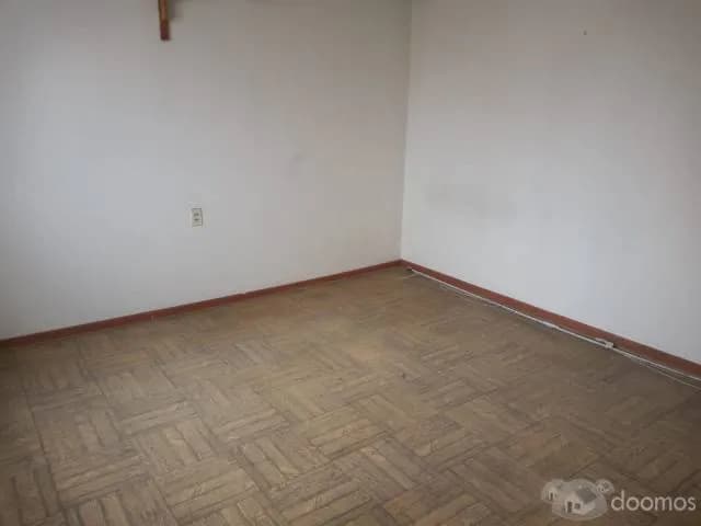 CASA FRENTE A HERMOSO  PARQUE EN BELLAVISTA — foto 8