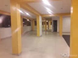 ALQUILER DE LOCAL COMERCIAL EN SEGUNDO PISO - URBANIZACION LOS FICUS