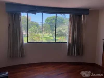 CASA FRENTE A PARQUE - PROYECTO INMOBILIARIO - COLEGIO CLARETIANO
