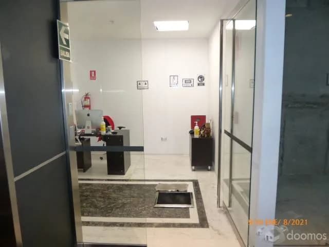 ALQUILER OFICINA DE 141.29 m2 — foto 1