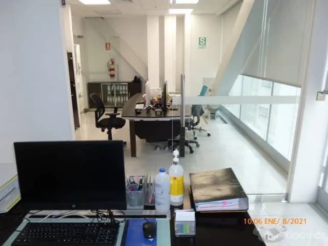ALQUILER OFICINA DE 141.29 m2 — foto 3