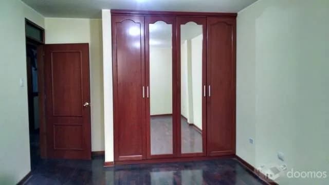 SE ALQUILA AMPLIO DEPARTAMENTO — foto 4