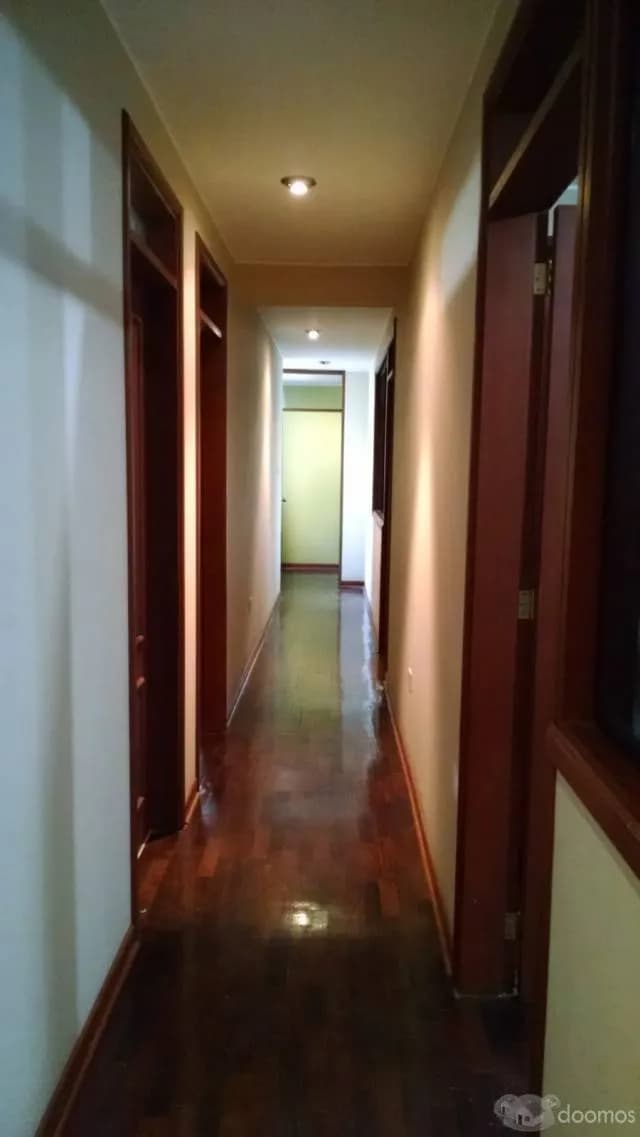 SE ALQUILA AMPLIO DEPARTAMENTO — foto 7