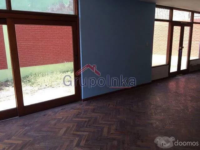 EXCELENTE CASA DE 02 PISOS EN ESQUINA — foto 2