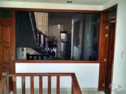 SE ALQUILA DEPARTAMENTO AMPLIO Y MODERNO