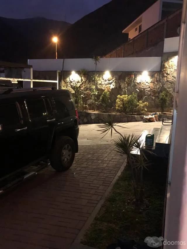 Moderna Casa con Acabados de Primera — foto 1
