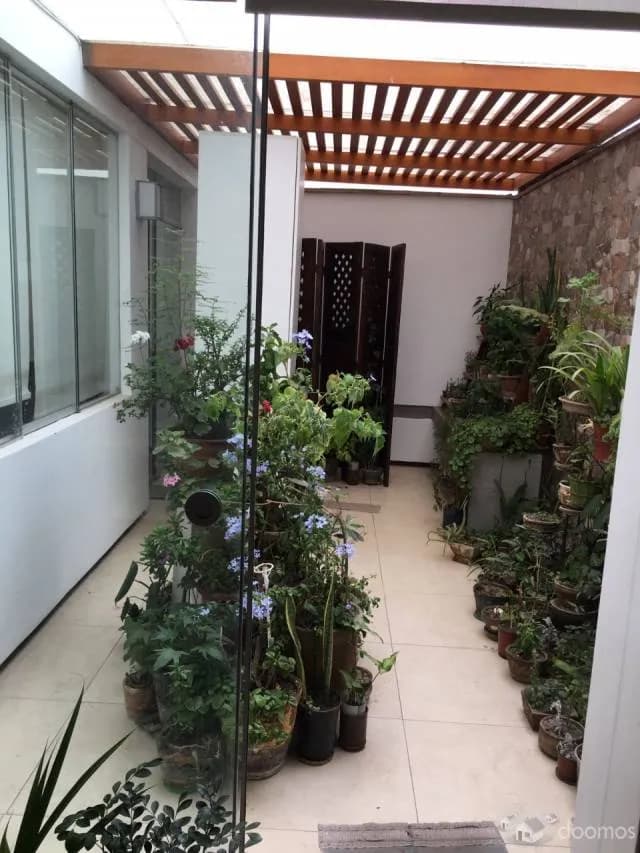 DPTO. EN AV. ENCALADA A 2 CUADRAS DE AV. PRIMAVERA — foto 8