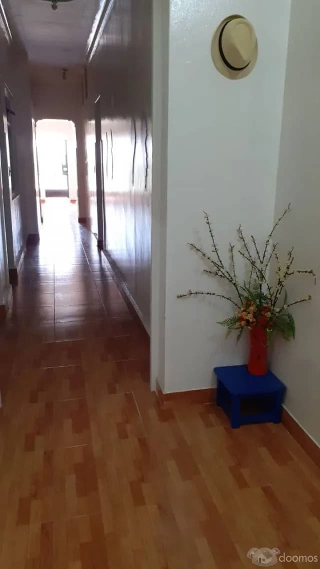 AMPLIA CASA DE BAJOS EN LA PERLA - CALLAO — foto 3