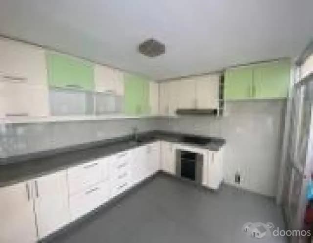 LINDA CASA EN SAN BORJA - SOLO PRIMER PISO — foto 2