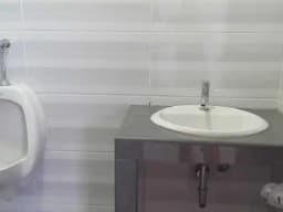 SE ALQUILA EDIFICIO DE 4 PISOS EN ESTRENO VILLA MARIA DEL TRIUNFO