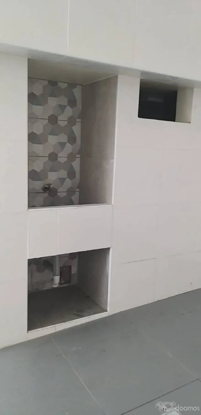 SE ALQUILA EDIFICIO DE 4 PISOS EN ESTRENO VILLA MARIA DEL TRIUNFO — foto 6