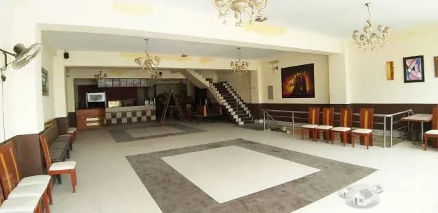 Local Comercial en Alquiler 480m2 - Villa María del Triunfo — foto 3