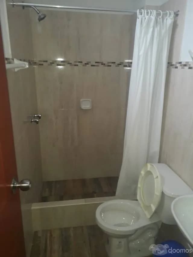 ALQUILO HABITACION AMOBLADA CON COCHERA — foto 3