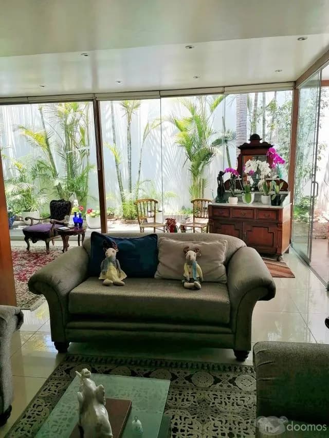 Venta de Hermosa Casa Totalmente Remodelada — foto 2