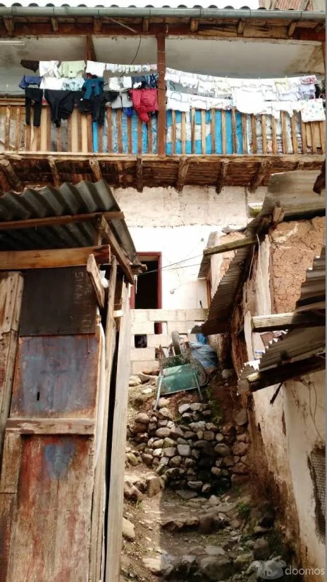 EN VENTA CASA COMO TERRENO EN CALLE LUCREPATA — foto 4