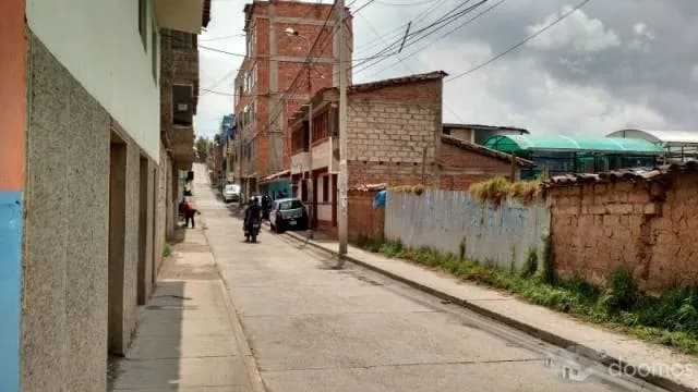 EN VENTA CASA COMO TERRENO EN CALLE LUCREPATA — foto 5