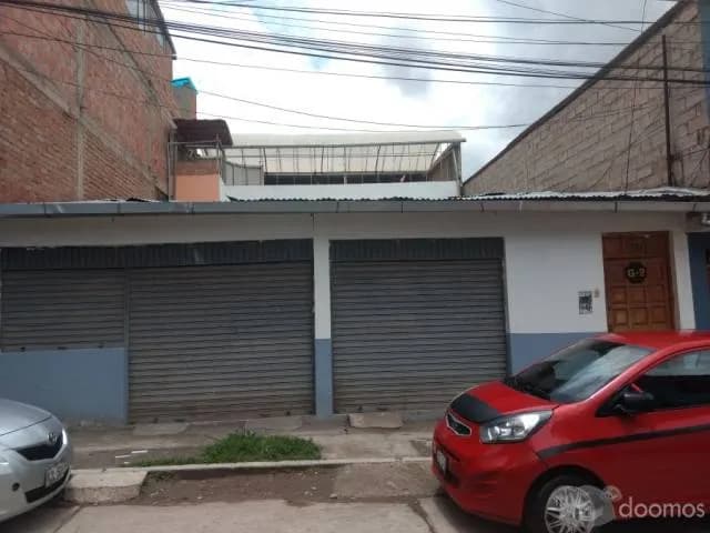 EN VENTA CASA EN URB. LOS NOGALES - SAN SEBASTIAN — foto 1