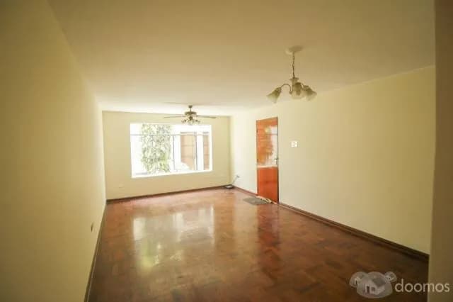 CASA EN VENTA EN LOS OLIVOS — foto 1