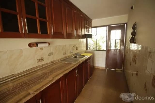 CASA EN VENTA EN LOS OLIVOS — foto 3