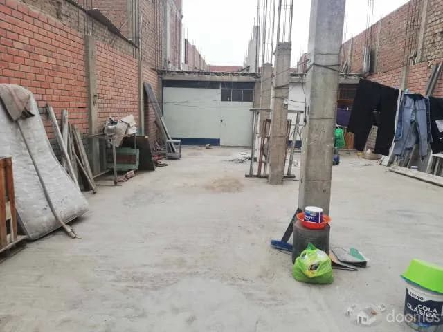 Local Comercial Av. España Trujillo — foto 3