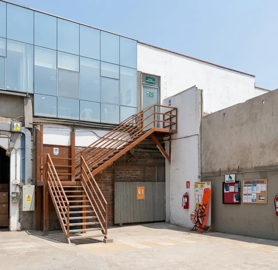 LOCAL INDUSTRIAL EN ALQUILER – SJL — foto 8